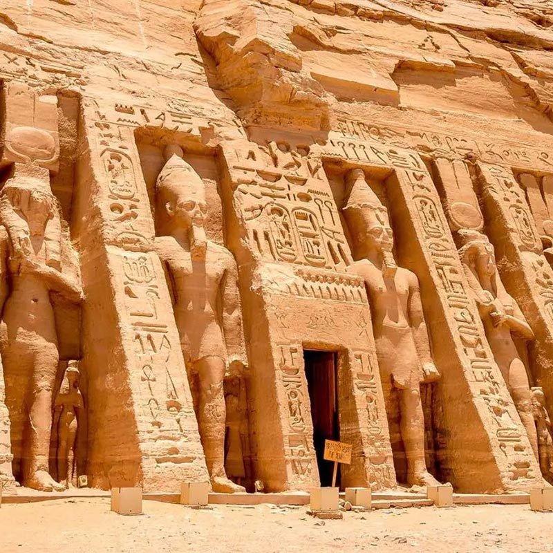 abu-simbel-temple-gallery-img-01